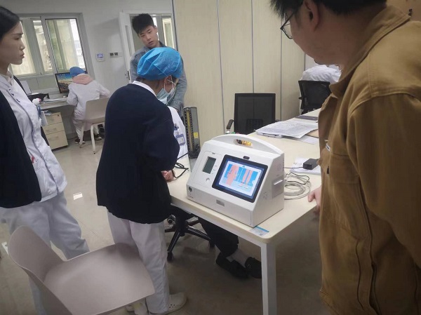 公共衛(wèi)生智能終端設(shè)備是什么？基層健康服務(wù)的“智能幫手”