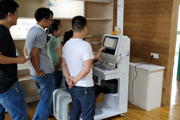 健康一體機適合在學校使用嗎？答案是：太適合！看完就明白